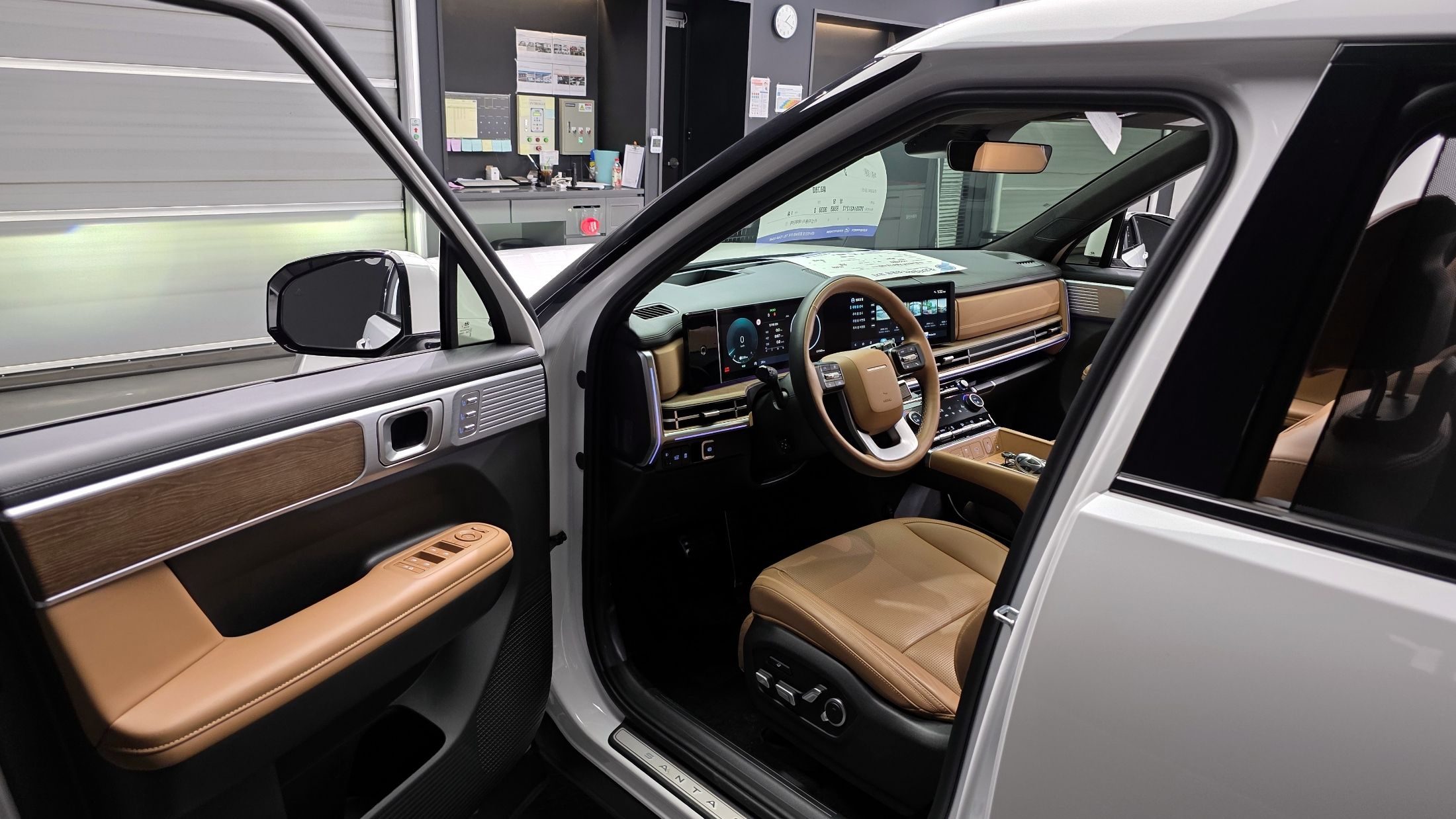 HYUNDAI SANTAFE MX5 2023
