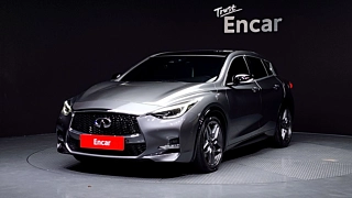 Заказать INFINITI Q30