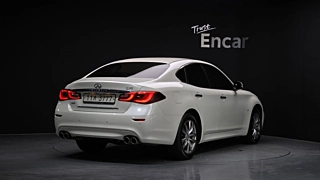 Заказать INFINITI Q70