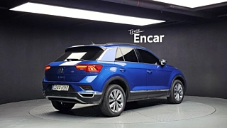 VOLKSWAGEN T-ROC 2021
