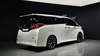 Заказать TOYOTA ALPHARD