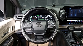TOYOTA SIENNA 2024