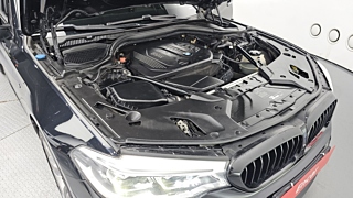BMW 5-SERIES G30 2017