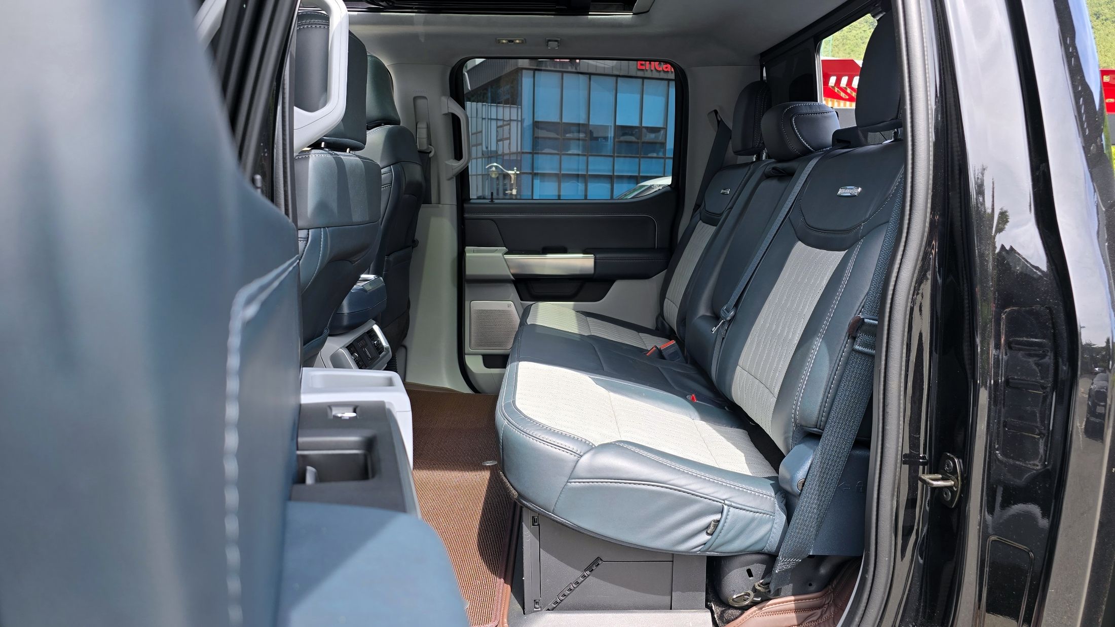 FORD F150