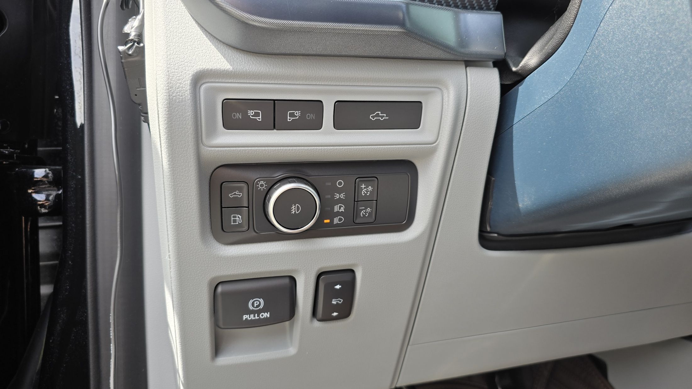FORD F150