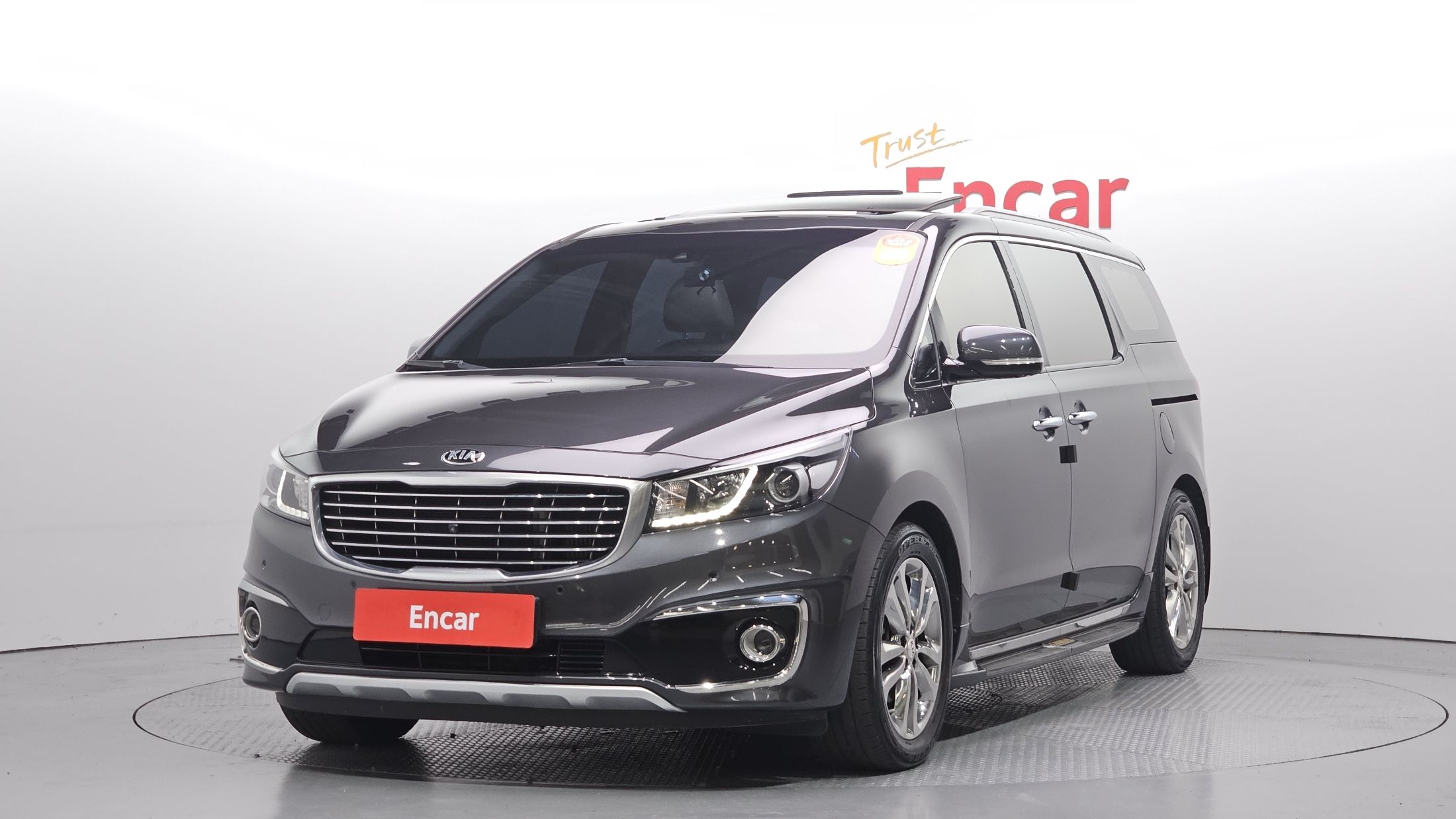 KIA CARNIVAL 2017