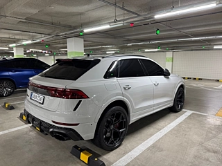Заказать AUDI RSQ8 4M