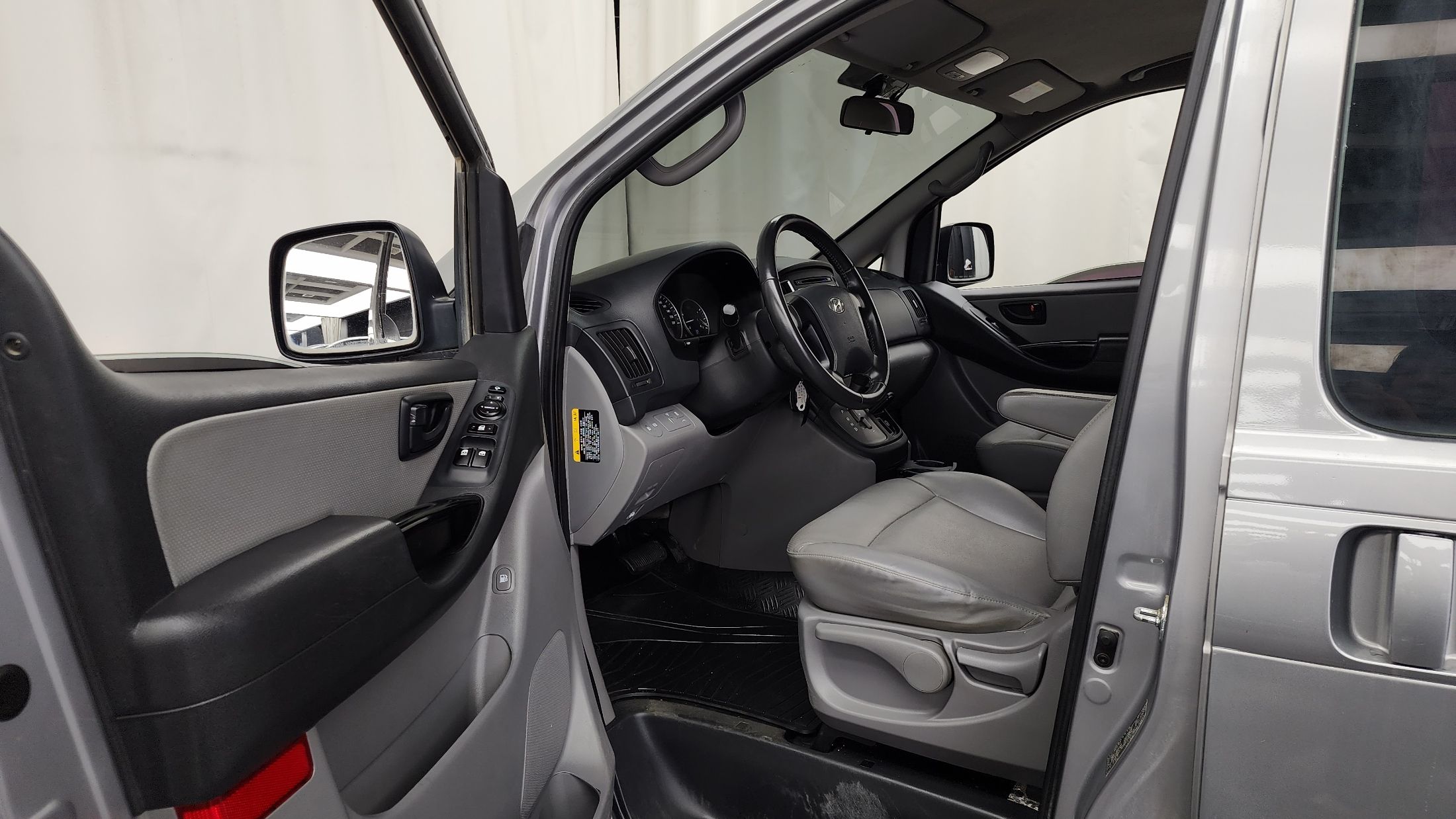 HYUNDAI STAREX GRAND 2021