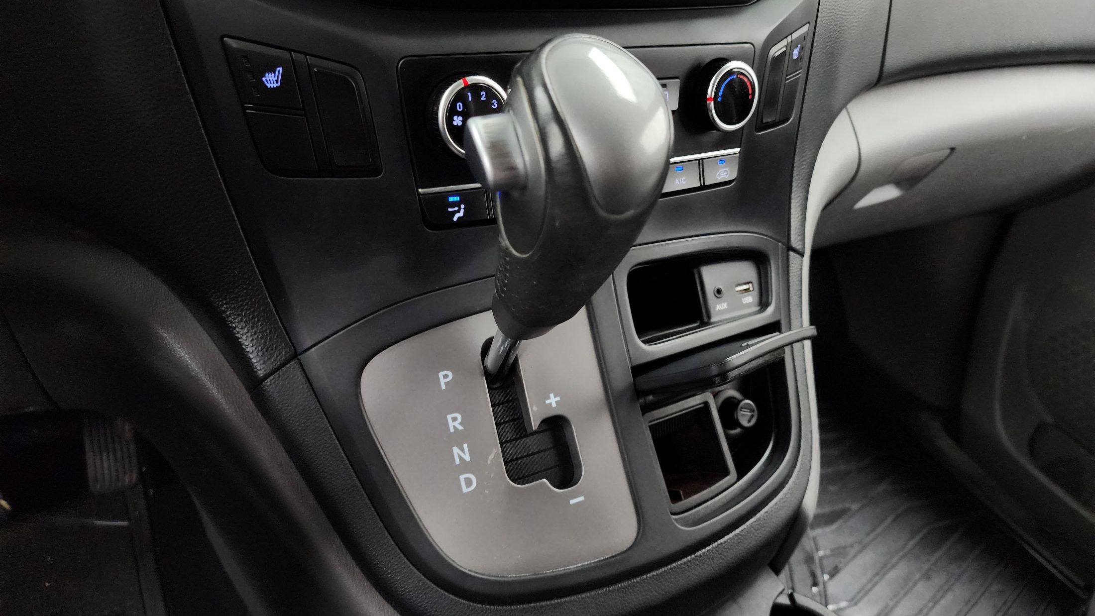 HYUNDAI STAREX GRAND 2021