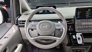 HYUNDAI STARIA 2023