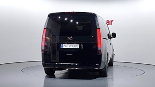 HYUNDAI STARIA 2023