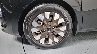 HYUNDAI STARIA 2023