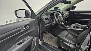 SAMSUNG QM6 2022