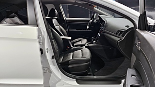 HYUNDAI AVANTE AD 2019