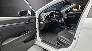 HYUNDAI AVANTE AD 2019