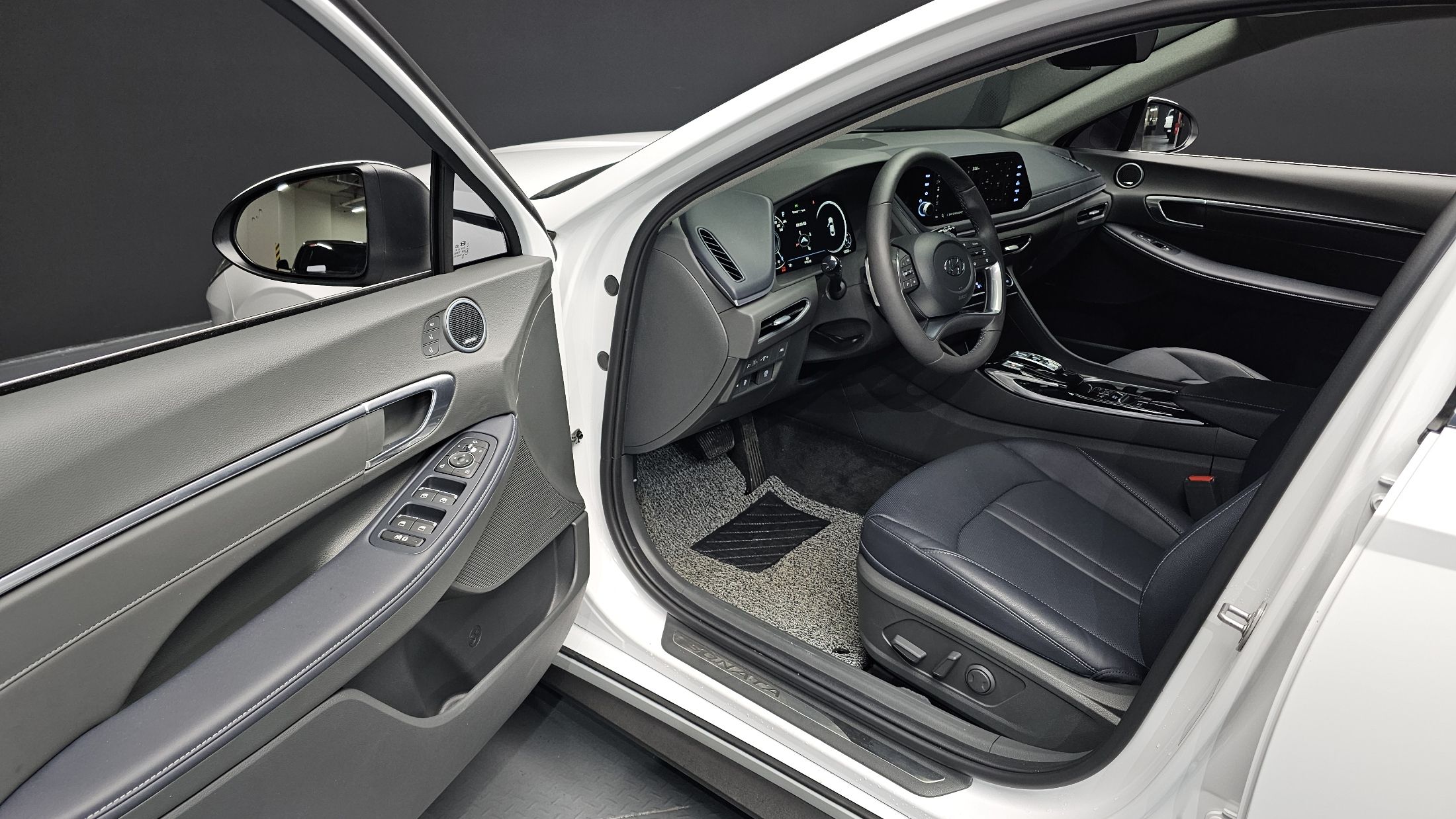 HYUNDAI SONATA DN8 2022