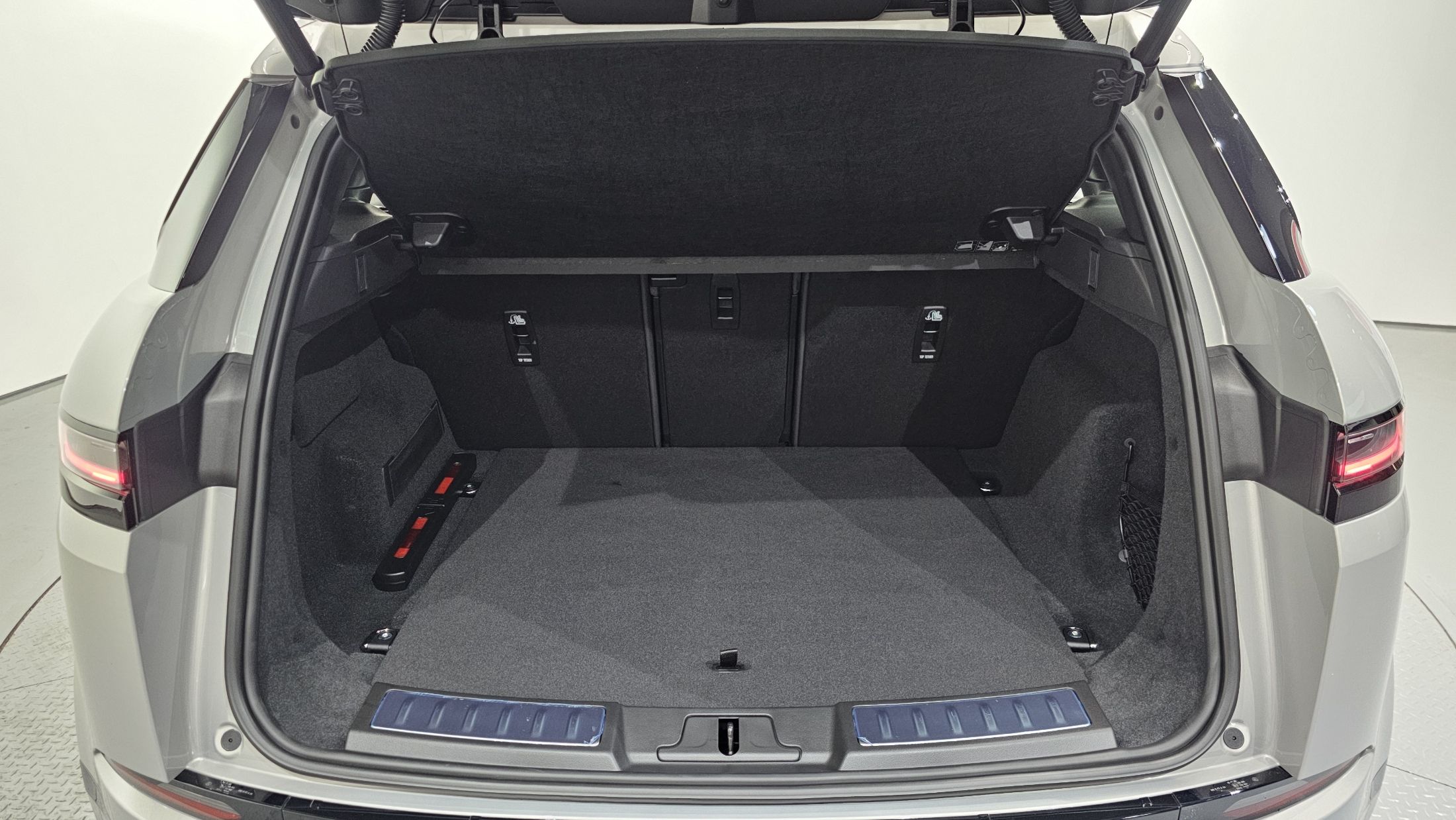 LAND ROVER RANGE ROVER EVOQUE 2025