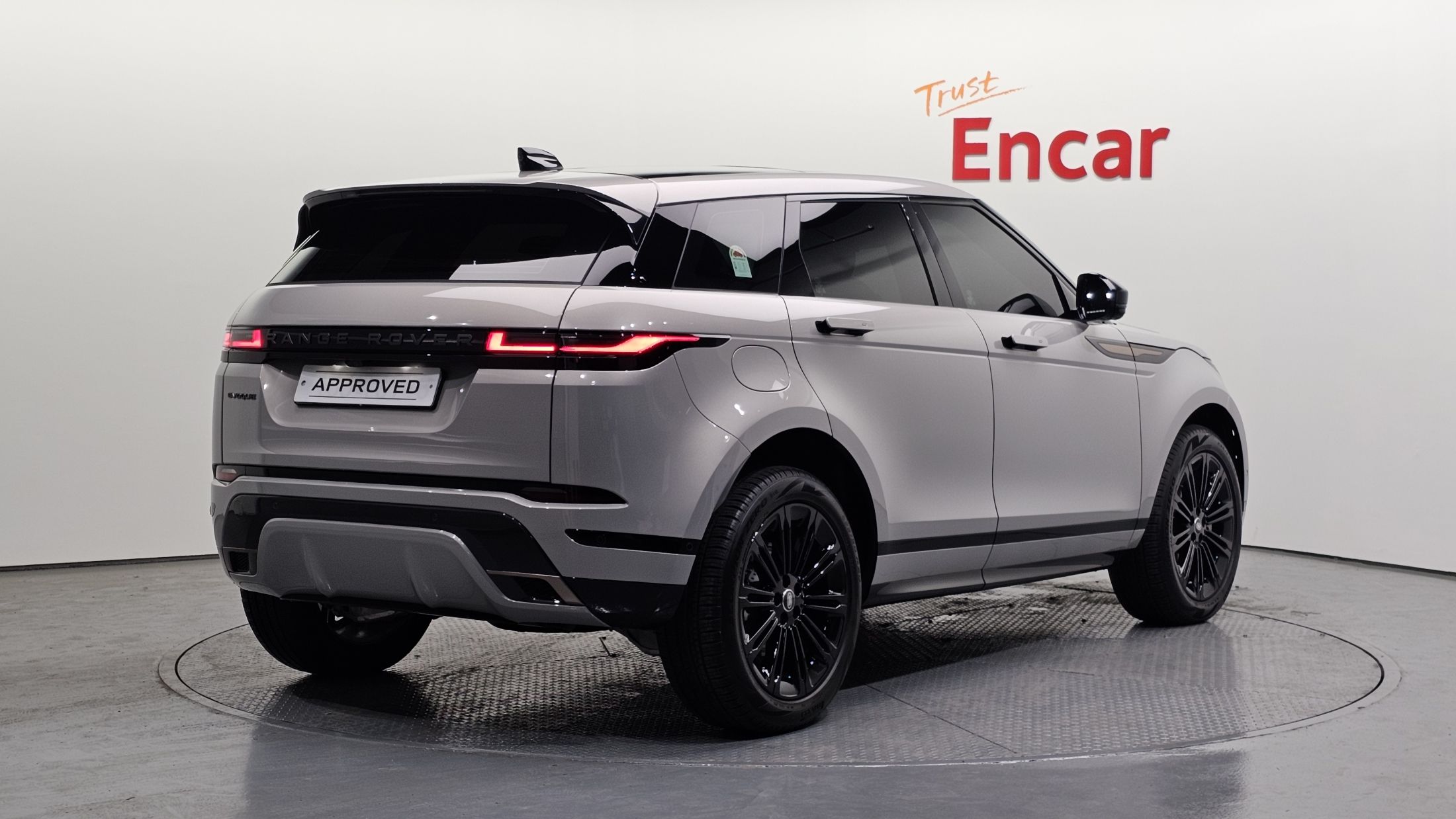 LAND ROVER RANGE ROVER EVOQUE 2025