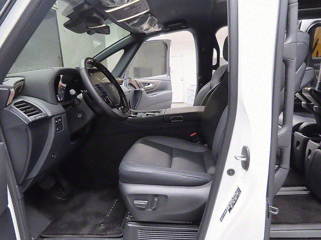 TOYOTA ALPHARD 2024