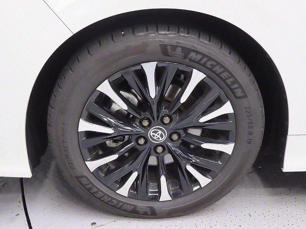 TOYOTA ALPHARD 2024