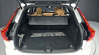 VOLVO XC60 2019