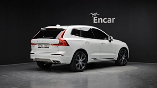 VOLVO XC60 2019