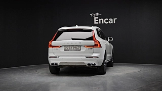 VOLVO XC60 2019