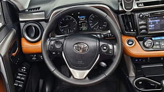 TOYOTA RAV4 2018