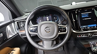 VOLVO V60 CROSS COUNTRY 2023
