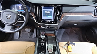 VOLVO V60 CROSS COUNTRY 2023