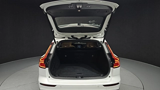 VOLVO V60 CROSS COUNTRY 2023