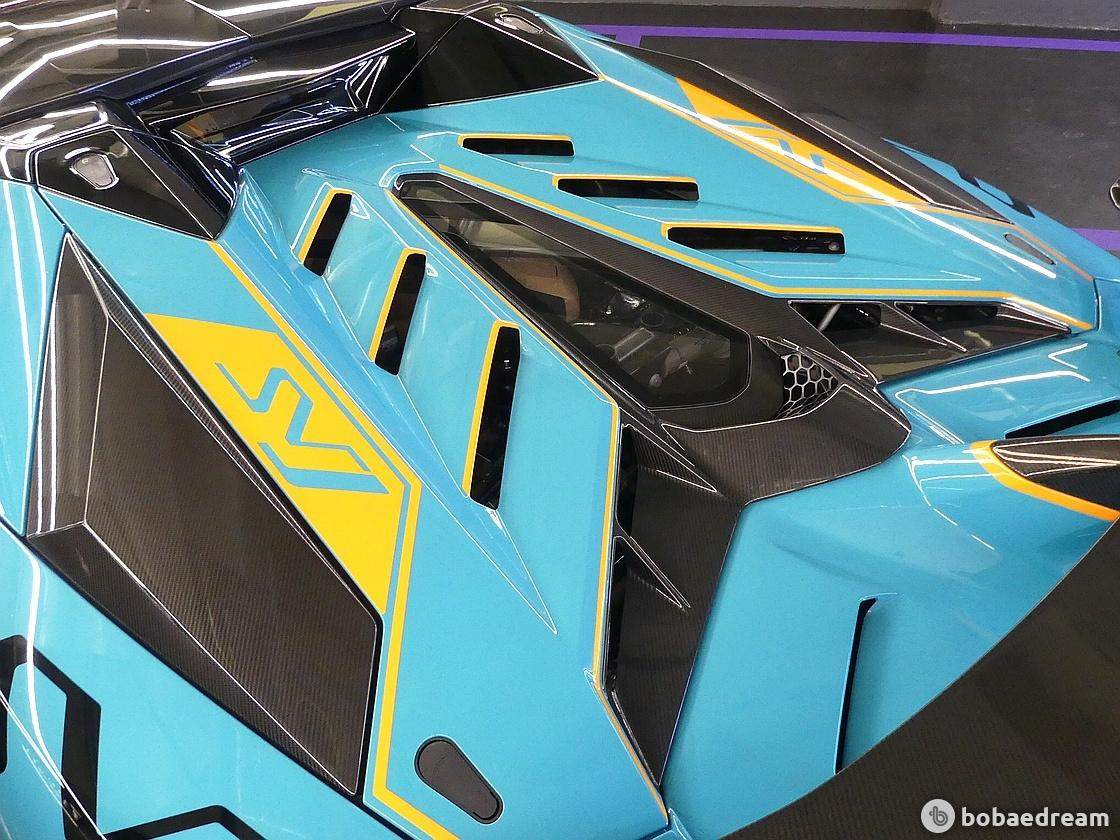 LAMBORGHINI AVENTADOR 2020
