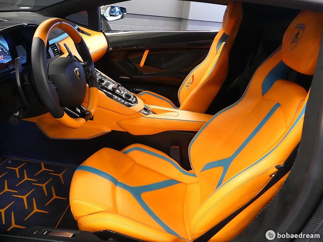 LAMBORGHINI AVENTADOR 2020