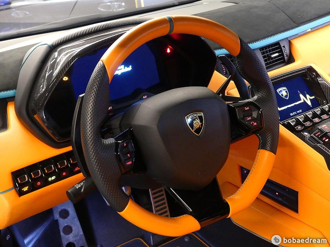 LAMBORGHINI AVENTADOR 2020