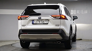TOYOTA RAV4 2024