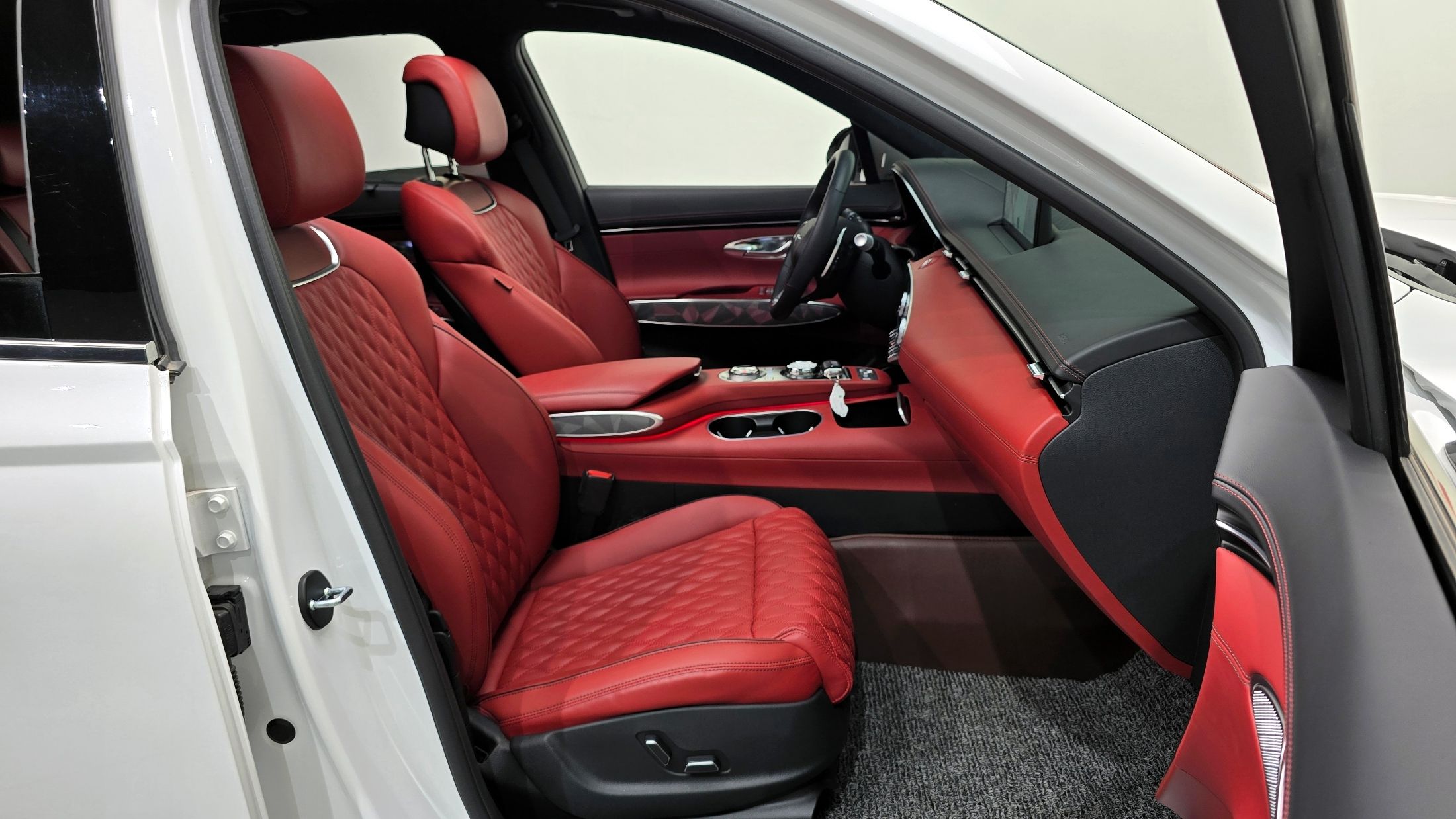 GENESIS GV70 2023