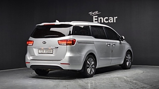 KIA CARNIVAL 2015