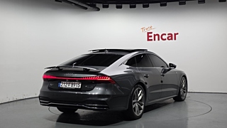 AUDI A7 4K 2020