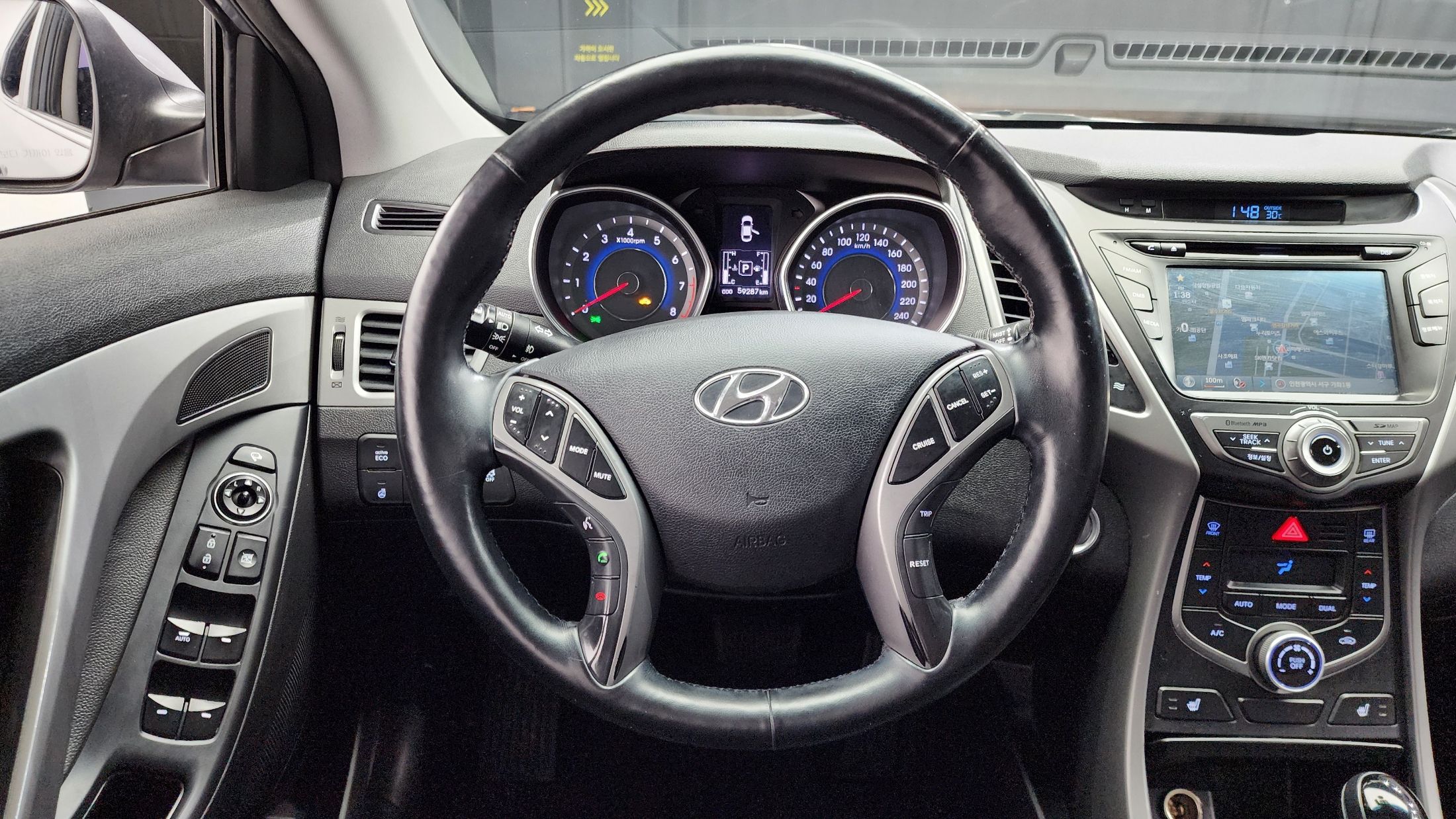 HYUNDAI AVANTE 2014