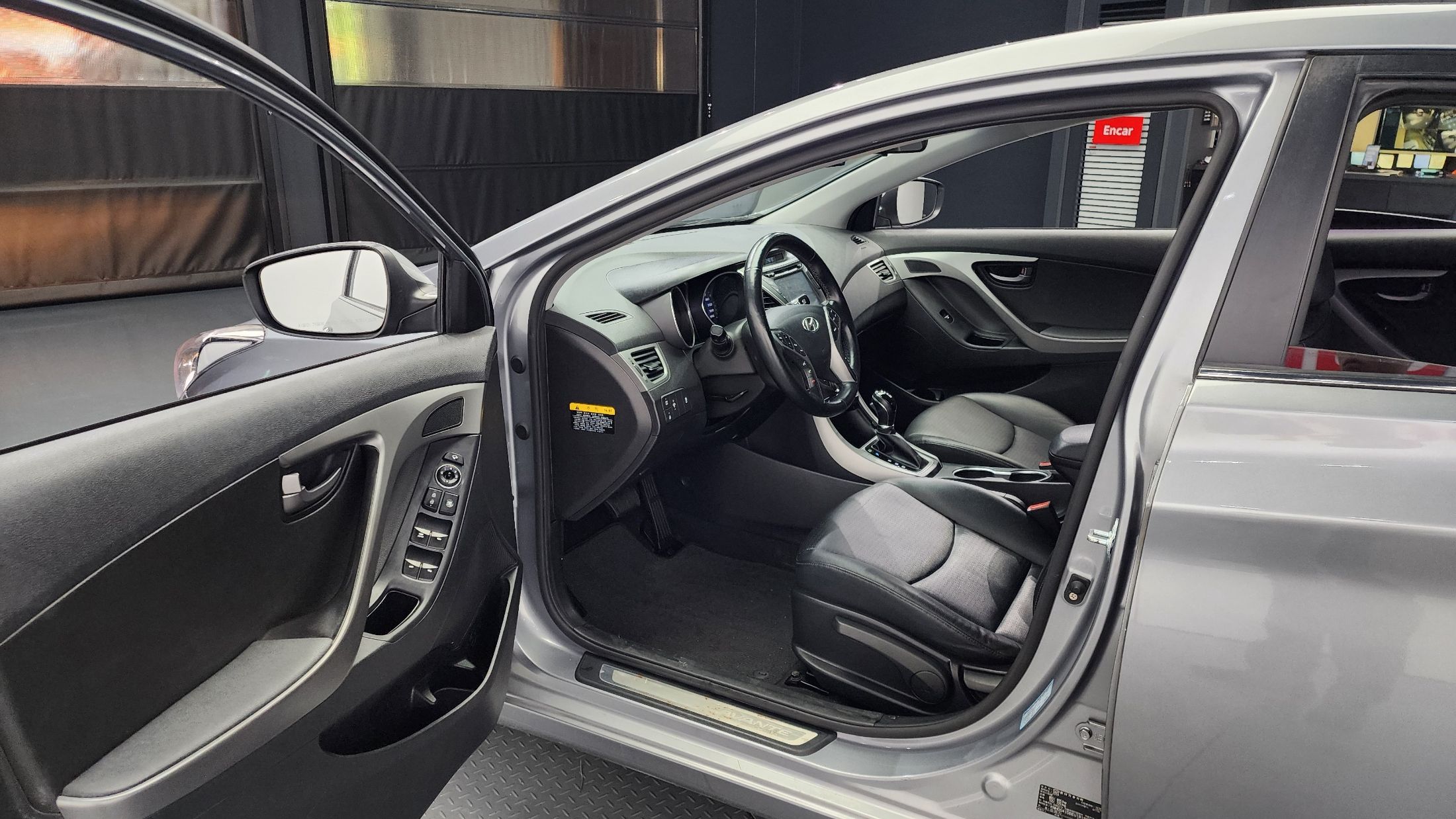 HYUNDAI AVANTE 2014