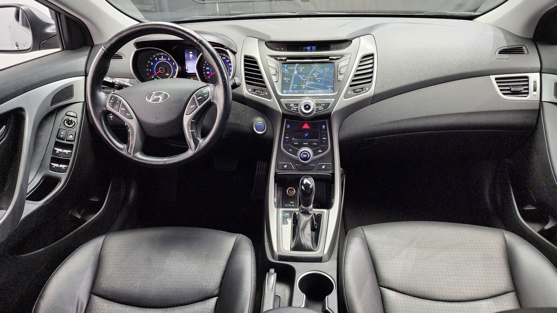 HYUNDAI AVANTE 2014