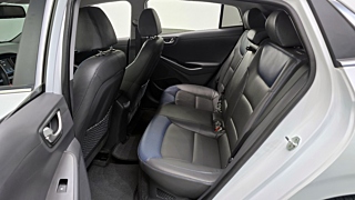 HYUNDAI IONIQ HYBRID 2019