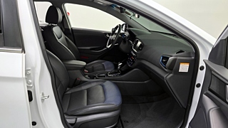 HYUNDAI IONIQ HYBRID 2019
