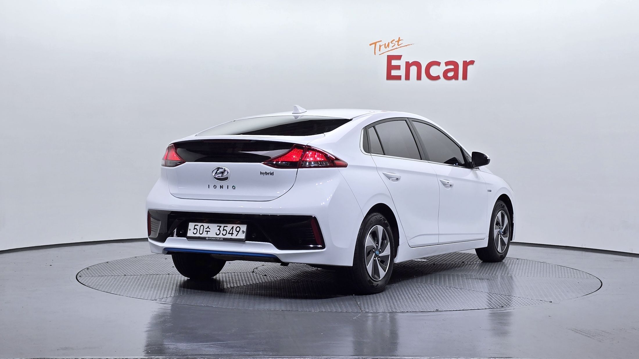 HYUNDAI IONIQ HYBRID 2019