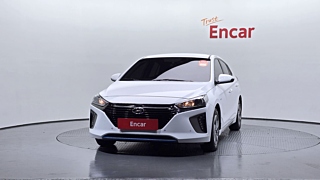 HYUNDAI IONIQ HYBRID 2019
