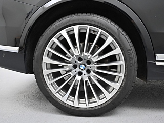 BMW X7 G07 2021
