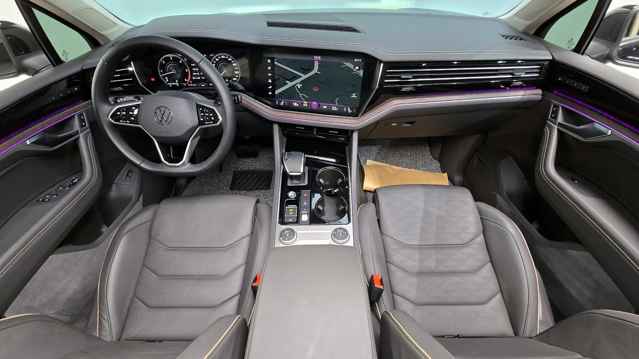VOLKSWAGEN TOUAREG 2023