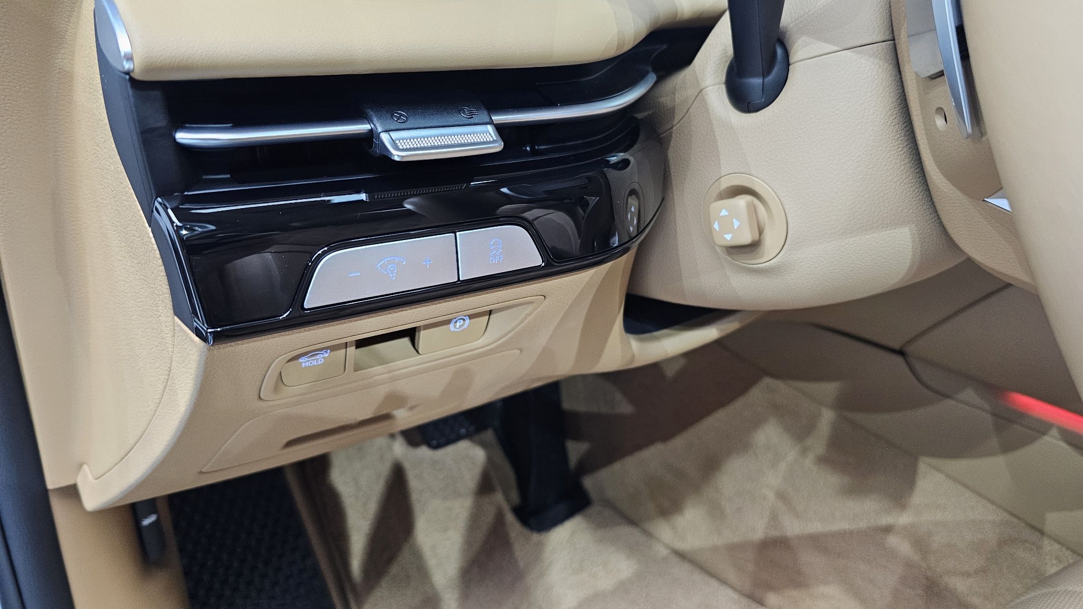 GENESIS G80 RG3 2025