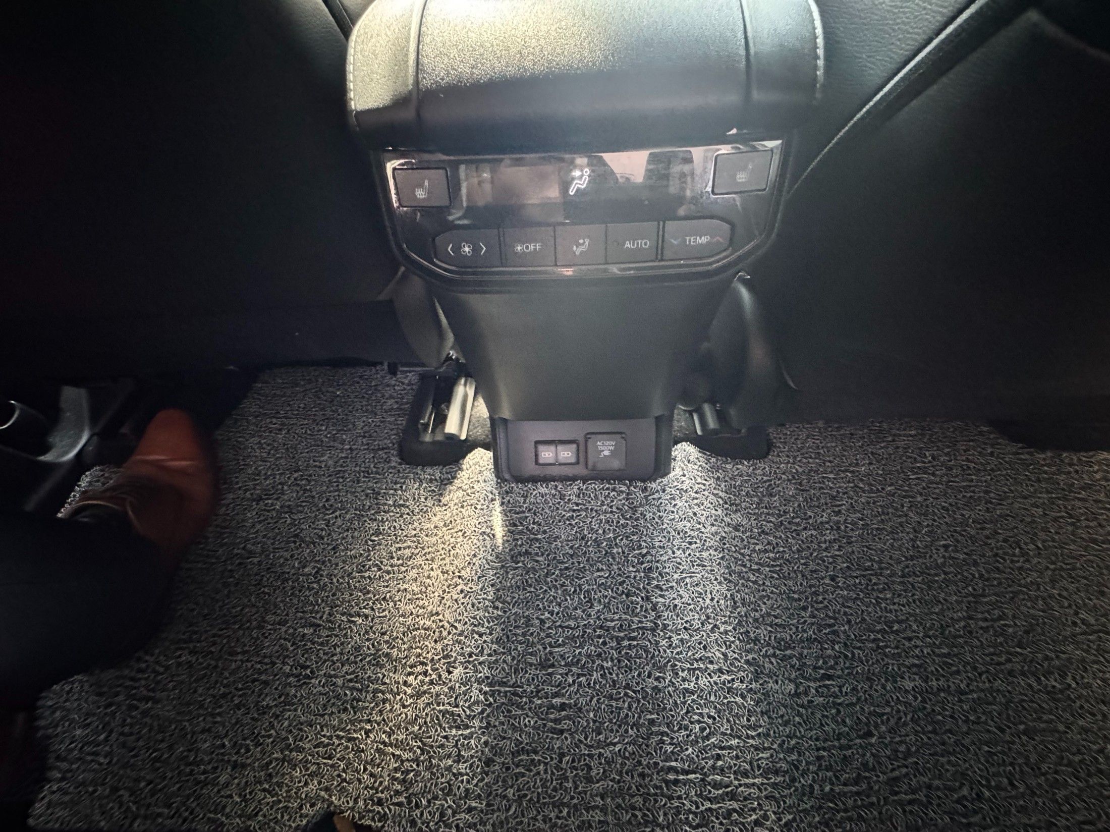 TOYOTA HIGHLANDER 2023