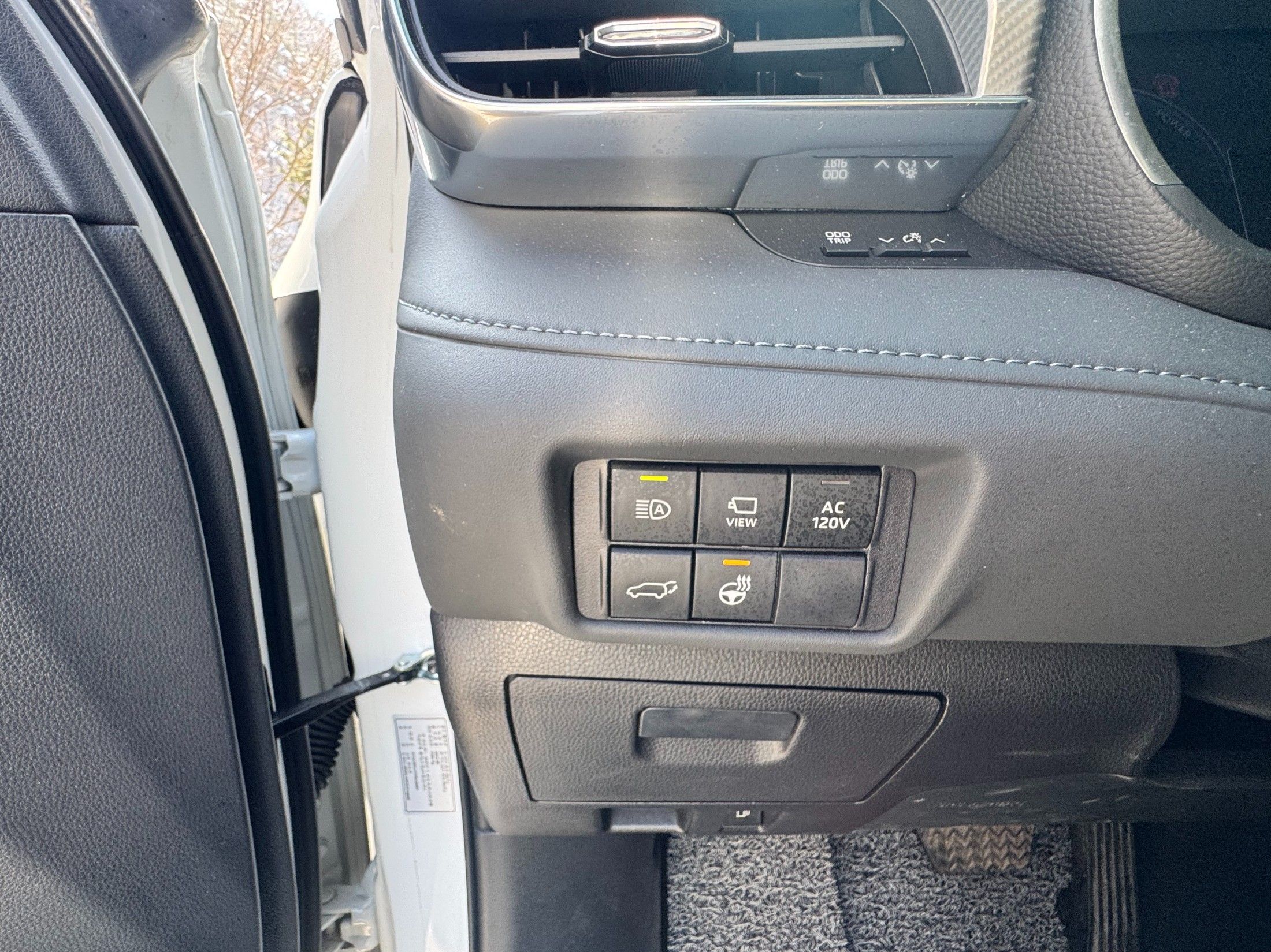 TOYOTA HIGHLANDER 2023